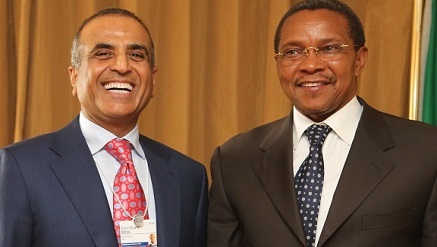 (L-r): Sunil Bharti Mittal, founder & chairman, Bharti Enterprises with President Dr. Jakaya Mrisho Kikwete of Tanzania at the 2014 WEF, Abuja.